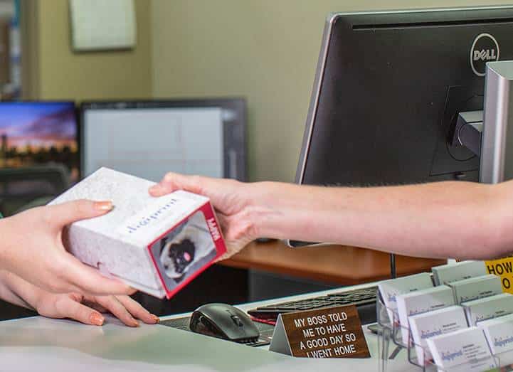 Handing over products to other person 